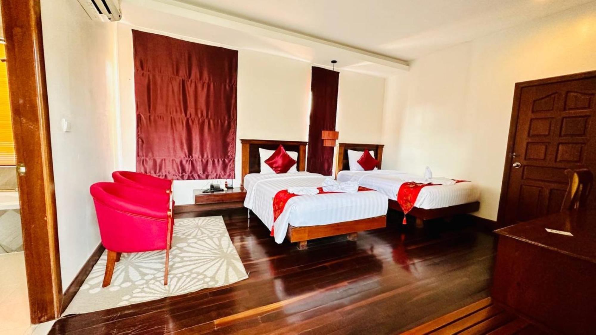 Holy Angkor Hotel Siem Reap Esterno foto